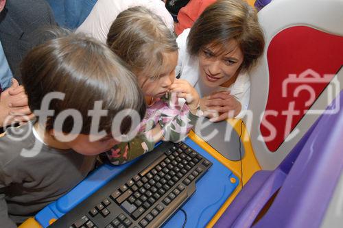 Microsoft Oesterreich und die Stadt Innsbruck praesentieren eine Initiative zur Foerderung der Sprachentwicklung von Kindern mit Hilfe moderner Medientechnologie.