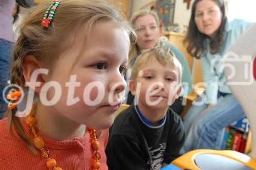 Microsoft Oesterreich und die Stadt Innsbruck praesentieren eine Initiative zur Foerderung der Sprachentwicklung von Kindern mit Hilfe moderner Medientechnologie.