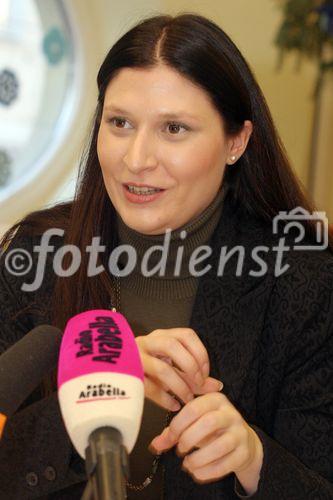 (C) fotodienst/Anna Rauchenberger - Wien 13.12.2006  - Partnerschaft der Wiener Kinderfreunde mit Microsoft Österreich: Der Umgang mit PC und Internet wird sicher und 'kinderleicht'. FOTO: Barbara Nowak (Abgeordnete zum Wiener Landtag und Mitglied des Gemeinderates der Stadt Wien).