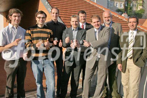 (C) fotodienst/Anna Rauchenberger - Wien 10.10.2006  - Die Internet Privatstiftung (IPA) fördert in Projekte umsetzbare Ideen. FOTO: Einige Gewinner und Organisatoren der Förderaktion und der Kampagne.