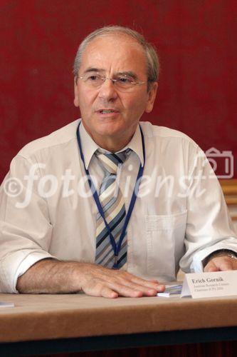 (C) fotodienst/Anna Rauchenberger - Wien 25.07.2006 - Die Konferenz gibt einen Überblick über die neuesten Entwicklungen auf dem Gebiet der Halbleitertechnologie. FOTO: Erich Gornik (Austrian Research Centers, Chairman ICPS 2006).