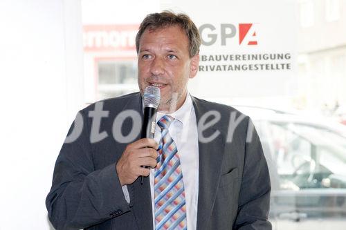 (c) fotodienst/Dan Carabas - Wien 01.07.08 - Feierliche Schlüsselübergabe der Wohnbauvereinigung für Privatangestellte - FOTO: Geschäftsführer Mag. Michael Gehbauer