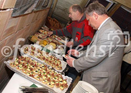 (C) fotodienst/Anna Rauchenberger - Wien 17.01.2007  - Gleichenfeier der Wohnhausanlage in der Diefenbachgasse, 1150 Wien. 