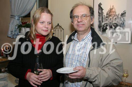 (C) fotodienst/Anna Rauchenberger - Purkersdorf - 27.11.2006  - Der Spatenstich zum neuen Wohnhaus in Purkersdorf wurde zuerst auf der Liegenschaft und anschließend in gemütlicher Atmosphäre in einem Lokal gefeiert.