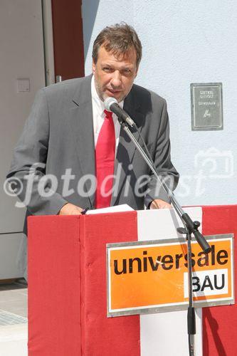 (C) fotodienst/Anna Rauchenberger - Purkersdorf - 24.08.2006 - Das Wohnhaus 3002 Purkersdorf, Pfarrhofgasse 5-7 wurde heute feierlich eröffnet. FOTO: Mag. Michael Gehbauer (GF der Wohnbauvereinigung für Privatangestellte)