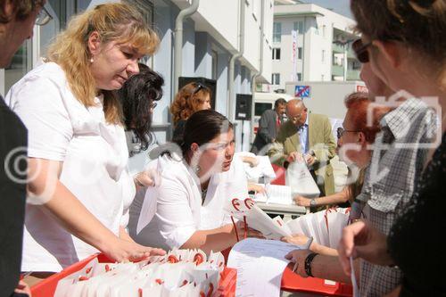 (C) fotodienst/Anna Rauchenberger - Purkersdorf - 24.08.2006 - Das Wohnhaus 3002 Purkersdorf, Pfarrhofgasse 5-7 wurde heute feierlich eröffnet. 