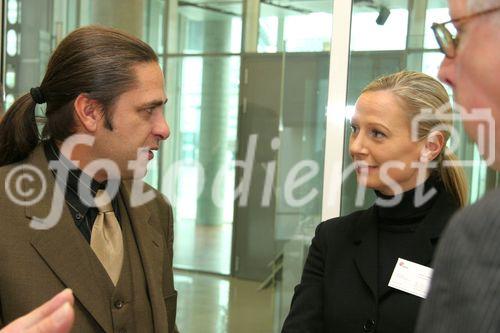 (C) fotodienst/Anna Rauchenberger - Wien 30.08.2006 - Mithilfe der Digitalen Signatur wird es beispielsweise möglich, e-Mails und Dateien zu verschlüsseln und zu signieren, beim e-banking ohne lästige TAN-Listen auszukommen oder Verträge rechtsgültig zu signieren. Sie beugt somit der Internet-Kriminalität vor. 