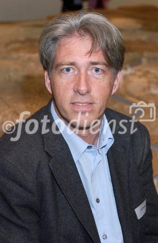 Abendveranstalung ZPRG: Referat Urs Spinner, PR für oeffentliche Bauten. Bild: Urs Spinner, Leiter Kommunikation im Hochbaudepartement der Stadt Zuerich