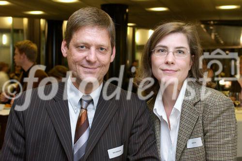 Hoer mal, wer da spricht! Event 'Erfolgsfaktor Stimme' der Zuercher Public Relations Gesellschaft ZPRG in der SWX Swiss Exchange Zuerich. Bild: Social-Teil, Apero