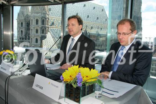 (C) Fotodienst/Anna Rauchenberger - Wien 06.07.2007 - Ein Drittel der Branche blickt skeptisch in die Zukunft. Systematische Finanzplanung ist für viele noch ein 'Fremdwort'. FOTO v.l.: Mag. Daniel Mercsanits (Wirtschaftsprüfer und Steuerberater, Geschäftsführender Gesellschafter, TPA Horwath), Andreas Leitgeb (Consultant, Prokurist, TPA Horwath).