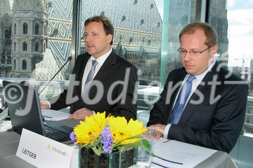 (C) Fotodienst/Anna Rauchenberger - Wien 06.07.2007 - Ein Drittel der Branche blickt skeptisch in die Zukunft. Systematische Finanzplanung ist für viele noch ein 'Fremdwort'. FOTO v.l.: Mag. Daniel Mercsanits (Wirtschaftsprüfer und Steuerberater, Geschäftsführender Gesellschafter, TPA Horwath), Andreas Leitgeb (Consultant, Prokurist, TPA Horwath).