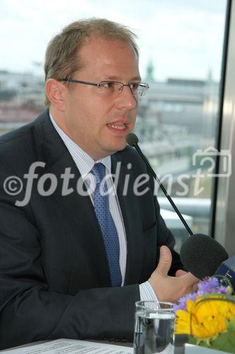 (C) Fotodienst/Anna Rauchenberger - Wien 06.07.2007 - Ein Drittel der Branche blickt skeptisch in die Zukunft. Systematische Finanzplanung ist für viele noch ein 'Fremdwort'. FOTO: Andreas Leitgeb (Consultant, Prokurist, TPA Horwath).