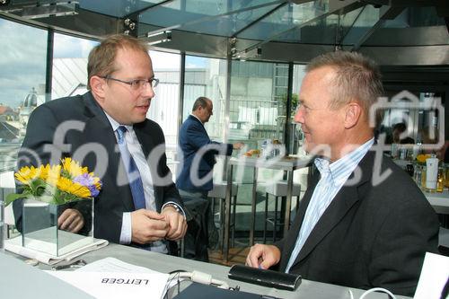 (C) Fotodienst/Anna Rauchenberger - Wien 06.07.2007 - Ein Drittel der Branche blickt skeptisch in die Zukunft. Systematische Finanzplanung ist für viele noch ein 'Fremdwort'. FOTO: Andreas Leitgeb (Consultant, Prokurist, TPA Horwath) im Gespräch mit Journalisten.