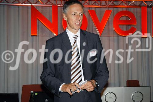 (C)fotodienst/Mag. Daniel Katzinger - Wien 03.10.2006,Höhepunkte der Novell Tour 2006 in der Eventpyramide Vösendorf sind:SUSE Linux Enterprise Server 10 & SUSE Linux Enterprise Desktop10.Thematische Schwerpunkte: Einsatz dynamischer IT-Infrastrukturen in Unternehmen unddas Bundesrechenzentrum - BRZstellt dem Fachpublikum in Wien seine Novell Case Study vor.Vom 07.09. bis 28.09. macht die Roadshow in sechs Städten in Deutschland halt, neben Wien gastiert die Tour am 10. und 12. Oktober in Zürich und Lausanne.In insgesamt 21 Vorträgen von Novell Kunden und technischen Tracks vonNovell und den Novell Partnern erfahren Sie alles über sicheres Identitäts- und Zugriffsmanagement, effizientes Ressourcen-Management und Collaboration-Lösungen. Foto: Volker Smid,  (General Manager Central Europe, Novell GmbH)
