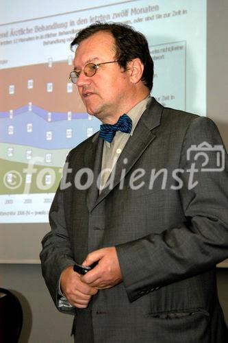 Bild: Herr Claude Longchamp 
Präsentation des GfS-Gesundheitsmonitors 2006 mit Claude Longchamp,Leiter GfS.bern
Krankenversicherungen: Mehr Planung oder mehr Markt - es zeichnet sich eine Trend ab...