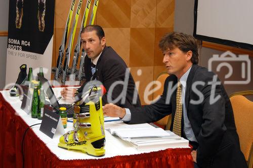 (C)fotodienst/Mag. Daniel Katzinger - Wien 04.10.2006,
Heute fand im Vienna Marriot Hotel das Fischer-Ski Wirtschafts-Pressegespräch 2006 statt.
Es wurden Details aus den Bereichen Unternehmen/Finanzen und Sport/Events präsentiert.
Foto v.l.: Ing. Gregor Dietachmayr (Der Geschäftsführer der Fischer Ges.m.b.H), Mag. Gernot Kellermayr (Verkaufsleiter für Österreich)