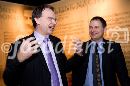 (c) fotodienst / Anna Rauchenberger - Wien, am 27.11.2009 - Heute wurde im Haus der Musik der neue 'Virtuelle Dirigent' präsentiert. Die Installation wurde neu aufgenommen und programmiert, die Musikauswahl erweitert und als Einführung gibt Maesto Zubin Mehta Dirigiertipps. FOTO: Prof. Dr. Max Mühlhäuser, TU Darmstadt, Dr. Jan Borchers, Professor an der TU Aachen, programmierte mit seinem Team den Virtuellen Dirigenten neu