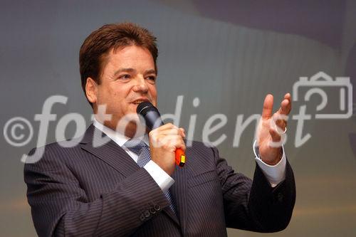 (C)fotodienst/Mag. Daniel Katzinger - Wien 05.10.2006,Heute fand im Festsaal der Telekom Austria die Preisverleihung des vom  Report Verlag initiierte ebiz egovernment award 2006 statt. Foto: Hofrat Fred Vavrousek (Bereichsleiter für Stadtkommunikation und Medien der Stadt Wien)