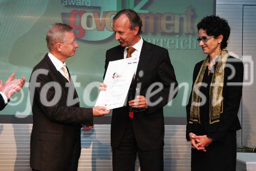 (C)fotodienst/Mag. Daniel Katzinger - Wien 05.10.2006,Heute fand im Festsaal der Telekom Austria die Preisverleihung des vom  Report Verlag initiierte ebiz egovernment award 2006 statt. Foto: 1.Preis Wien, Firma BUNDESBESCHAFFUNGS GMBH