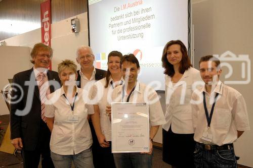 Der Gewinner des I.M. Austria Messe-Foerderpreises 2007 steht fest!Anlaesslich der Intertech, Messe Dornbirn von 3.-5.Mai fand am Samstag, 5.5. die diesjaehrige Preisverleihung statt. Mag. Bruno Bereuter und sein Lernlabor erhalten den Preis im Gesamtwert von Euro 20.000.- fuer ihren ersten Messeauftritt. Bild v.l.: Leslie P.C.Zech, Jasmine Breitenberger, Messe Direktor Roland Falger, Elisabeth Breuss, Bruno Bereuter, Birgit Hoelzl Zech und Markus Stecher