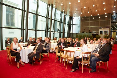  (c) fotodienst/Anna Rauchenberger - Wien, am 19.09.2012 – Die I.M.Austria, Interessensgemeinschaft der Messe- und Live-Marketing-Spezialisten Österreichs, verlieh heute den IMA-Award 2011 an Carlo Kreiner. Die Awardverleihung fand im Rahmen der access 2012, Österreichs größter Fachmesse für Kongresse, Tagungen, Incentives und Events, in der Wiener Hofburg statt. Anschließend wurde zum Sektempfang zum ersten „Green Stand“ der I.M. Austria geladen.