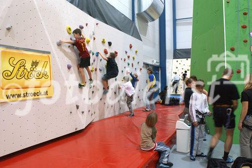 Kletterbegeisterte und die, die es noch werden wollen, konnten die neue Kletterhalle ausprobieren.                                