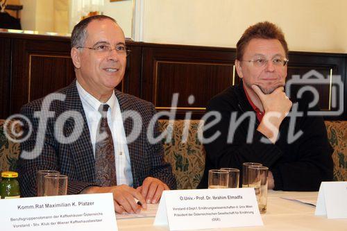 (C) fotodienst/Anna Rauchenberger - Wien 17.01.2007  - Die Anteile der kaffeesorten Arabica und Robusta sollen angegeben werden. Kaffee ist das einzige Genussmittel, das nicht gekennzeichnet ist. FOTO v.l.:  O. Univ. - Prof. Dr. Ibrahim Elmadfa (Dept. f. Ernähungswissenschaften Univ. Wien, Präsident der Österreichischen Gesellschaft für Ernährung), Ing Heinz Schöffl (AK-Lebensmittelexperte).