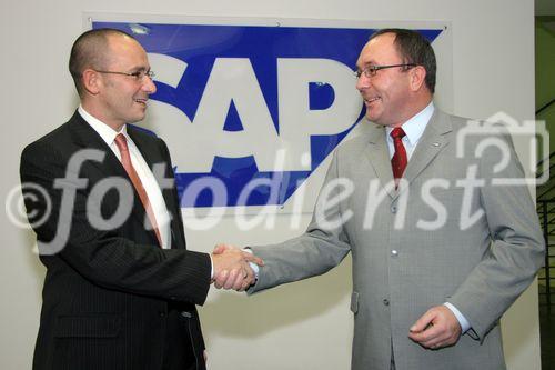 (C) fotodienst/Anna Rauchenberger - Wien 16.01.2007  - Kooperation von SAP und mii ag. FOTO v.l.: Marcus Izmir (CEO mii ag) und Wolfgang Schuckert (CEO SAP Österreich).