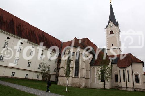 Bundesimmobiliengesellschaft erneuert Teichanlage des Stiftes Viktring