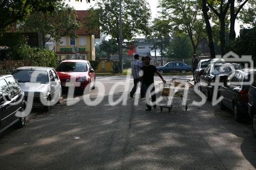 (C)fotodienst/Martin Kitzler;Macondo heißt ein Dorf in Simmering, in dem 3000 Flüchtlinge aus zwanzig Ländern zusammenleben