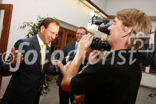 fotodienst/ Martina Draper; Am Mittwochabend, dem 2. September 09, feierte die österreichische Immobilienbranche bei der bereits dritten 'Cocktail Reception' der Bundesimmobiliengesellschaft (BIG) im Wiener Arsenal.