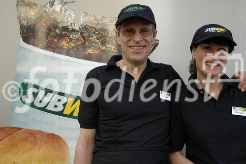 Foto: Herr und Frau Koch (Geschäftsleiter des Subway Zürich)Grand Opening des ersten Subway Restaurants in der Sihlstrasse 99 in Zürich durch die Geschäftsführerin  Brigitta Koch. (C) Fotodienst/Tabea Vogel. 