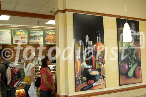 Grand Opening des ersten Subway Restaurants in der Sihlstrasse 99 in Zürich durch die Geschäftsführerin  Brigitta Koch. (C) Fotodienst/Tabea Vogel. 