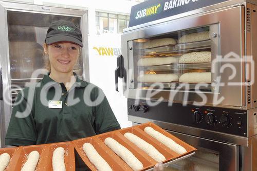 Eröffnung des ersten Subway Restaurant beim Bahnhof Zuerich Selnau. - (C)Fotodienst/Dieter Enz 