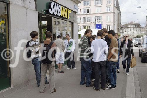 Eröffnung des ersten Subway Restaurant beim Bahnhof Zuerich Selnau. - (C)Fotodienst/Dieter Enz 