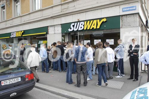 Eröffnung des ersten Subway Restaurant beim Bahnhof Zuerich Selnau. - (C)Fotodienst/Dieter Enz 