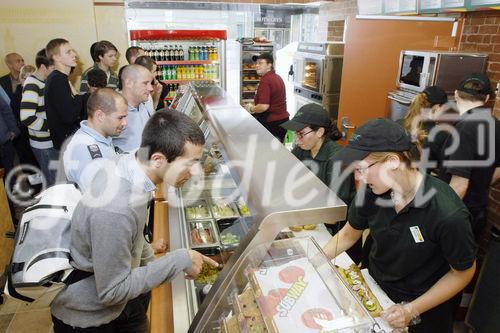 Eröffnung des ersten Subway Restaurant beim Bahnhof Zuerich Selnau. - (C)Fotodienst/Dieter Enz 