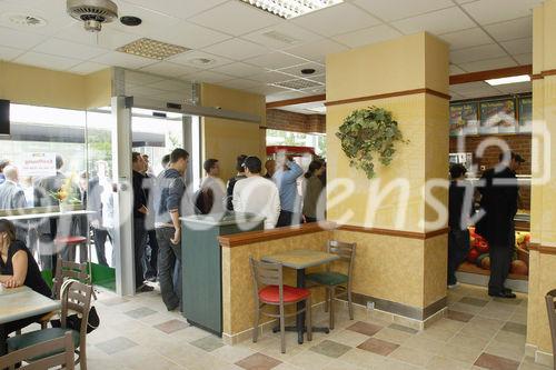 Eröffnung des ersten Subway Restaurant beim Bahnhof Zuerich Selnau. - (C)Fotodienst/Dieter Enz 