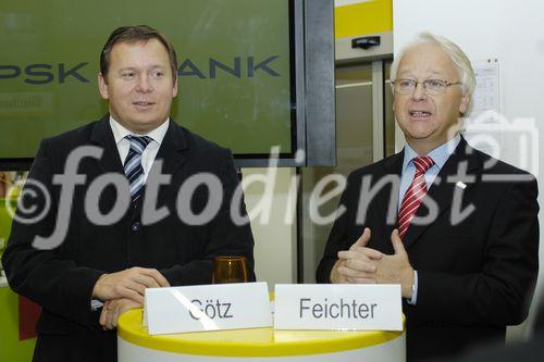 v.li.n.re Dr. Herbert Götz (Vorstandsvorsitzender Öst.Post AG), Mag. Manfred Feichter (Finanzdienstleistung Post AG).
