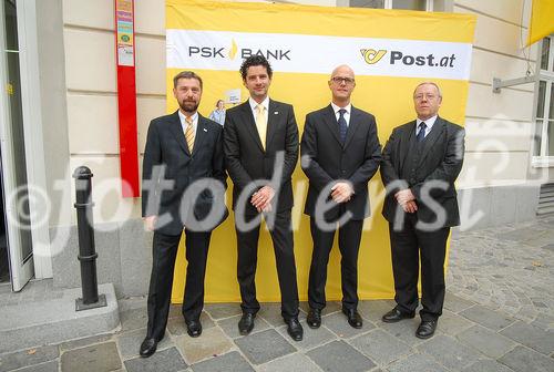 v.l.n.r.:
Mag. Herbert Legradi (vorstandsdirektor Bawag PSK)
Manfred Wieland
Erwin KLaus Ortner (Vertriebsdirektor POST AG, Linz)
Dr. Rudolf Jettmar (Vorstandsdirektor POST AG)