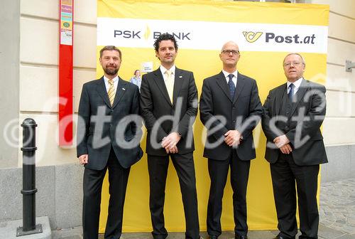 v.l.n.r.:
Mag. Herbert Legradi (vorstandsdirektor Bawag PSK)
Manfred Wieland
Erwin KLaus Ortner (Vertriebsdirektor POST AG, Linz)
Dr. Rudolf Jettmar (Vorstandsdirektor POST AG)