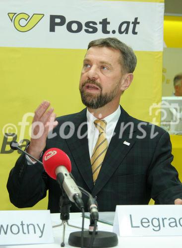 (C) Fotodienst/Anna Rauchenberger - 15.10.2007 - Wien - Aus P.S.K. wird PSK BANK: Bankdienstleistungen und aktiver Kundenservice stellen künftige Schwerpunkte dar. FOTO: Mag. Herbert Legradi (Vorstandsdirektor BAWAG PSK)