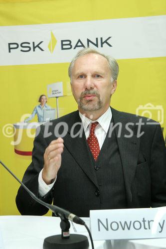 (C) Fotodienst/Anna Rauchenberger - 15.10.2007 - Wien - Aus P.S.K. wird PSK BANK: Bankdienstleistungen und aktiver Kundenservice stellen künftige Schwerpunkte dar. FOTO: Dr. Ewald Nowotny (Generaldirektor BAWAG PSK)