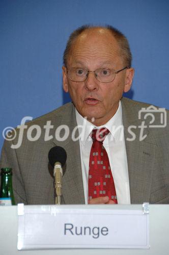 Jahres-Pressekonferenz 2006 des Deutschen Entwicklungsdienst GmbH in Bonn