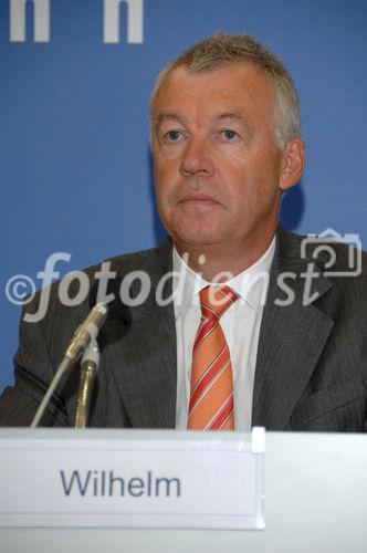 Jahres-Pressekonferenz 2006 des Deutschen Entwicklungsdienst GmbH in Bonn,Dr.Jürgen Wilhelm