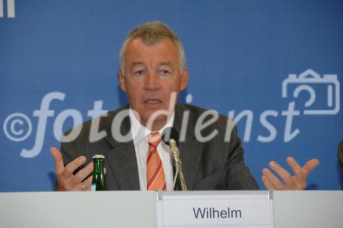 Jahres-Pressekonferenz 2006 des Deutschen Entwicklungsdienst GmbH in Bonn,
Dr. Jürgen Wilhelm DED-Geschäftsführer, 