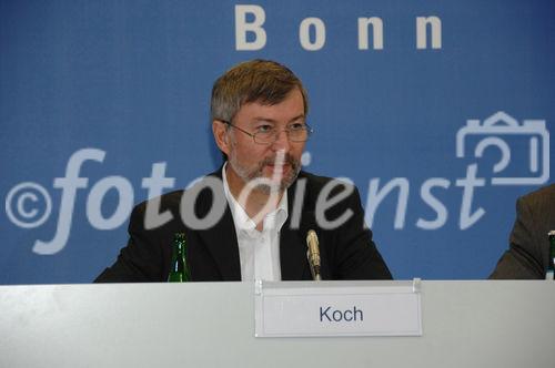 Jahres-Pressekonferenz 2006 des Deutschen Entwicklungsdienst GmbH in Bonn,
Herr Koch aus dem Presse und Informationsamt, 