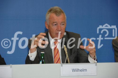 Jahres-Pressekonferenz 2006 des Deutschen Entwicklungsdienst GmbH in Bonn,
Dr. Jürgen Wilhelm DED-Geschäftsführer, 