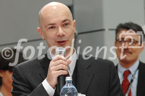 Der Auftritt von Microsoft Österreich auf der ITnT zählt traditionell zu den Publikumsmagneten auf der heimischen IT-Fachmesse. 
Foto: Harald Leitenmüller (Mitglied der Geschäftsleitung & Innovationssprecher bei Microsoft Österreich)
©fotodienst/Nadine Bargad