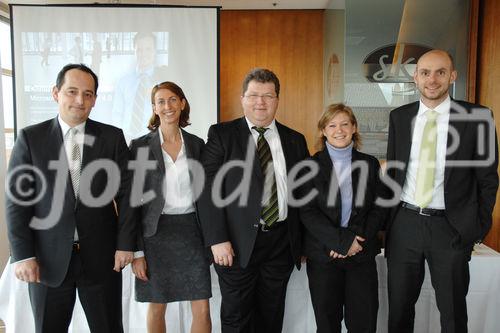 Microsoft Kundenmanagement-Software mit zahlreichen Neuerungen. 
Foto v.li: Manfred Bayer Lemerz (Leitung Microsoft Business Solution Österreich), Elisabeth Unger-Krenthaller (Product Manager Microsoft Dynamics CRM); Thomas Engel (IT-Leiter Bau Data GmbH); Daniela Kurz (Account Manager Telekom Austria); Alexander Cernoch (Leiter Acount Management Medien7Broadcast Telekom Austria TA AG)
©fotodienst/Nadine Bargad